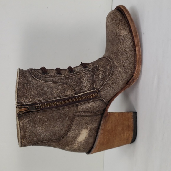 CIRCLE G by CORRAL DISTRESSED LEATHER SIDE ZIP WESTERN ANKLE BOOTS WOMEN'S 7 M - Picture 6 of 14